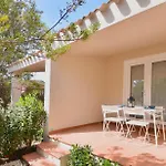 Isa - In Just 450 Meters From The Beach, With Air Conditioning And Outdoor Private Area 公寓式酒店