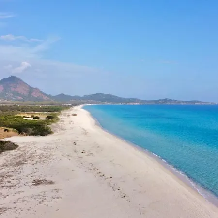 Isa - In Just 450 Meters From The Beach, With Air Conditioning And Outdoor Private Area Aparthotel Costa Rei