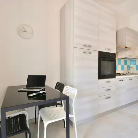 Isa - In Just 450 Meters From The Beach, With Air Conditioning And Outdoor Private Area 3* Costa Rei