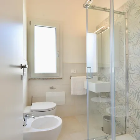 Isa - In Just 450 Meters From The Beach, With Air Conditioning And Outdoor Private Area 公寓式酒店